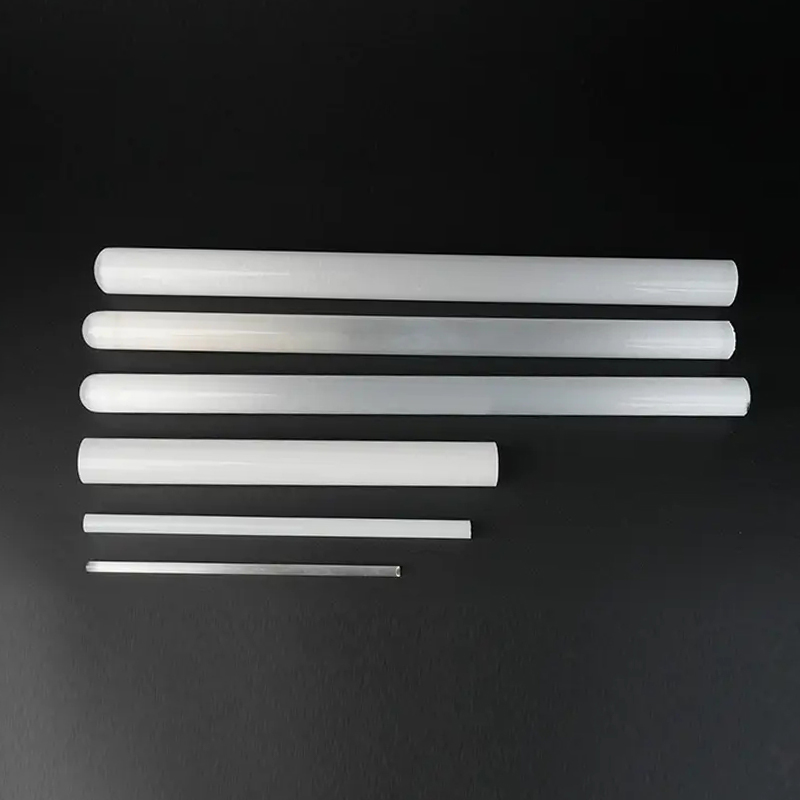 Tube de quartz blanc laiteux Tube de quartz blanc laiteux